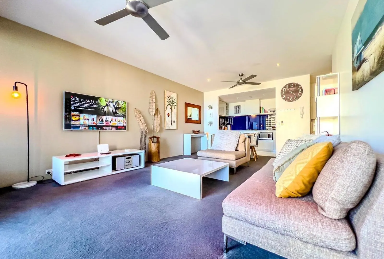 Circle On Cavill Escape Daire Gold Coast