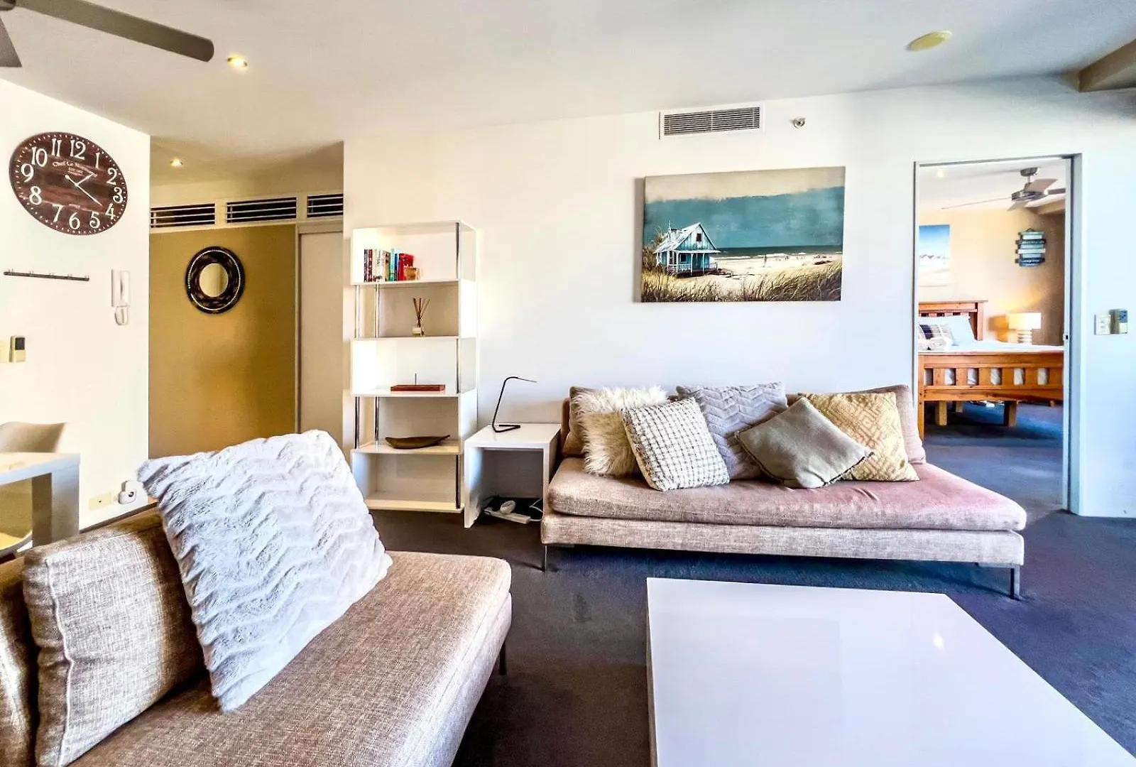 Circle On Cavill Escape Daire Gold Coast