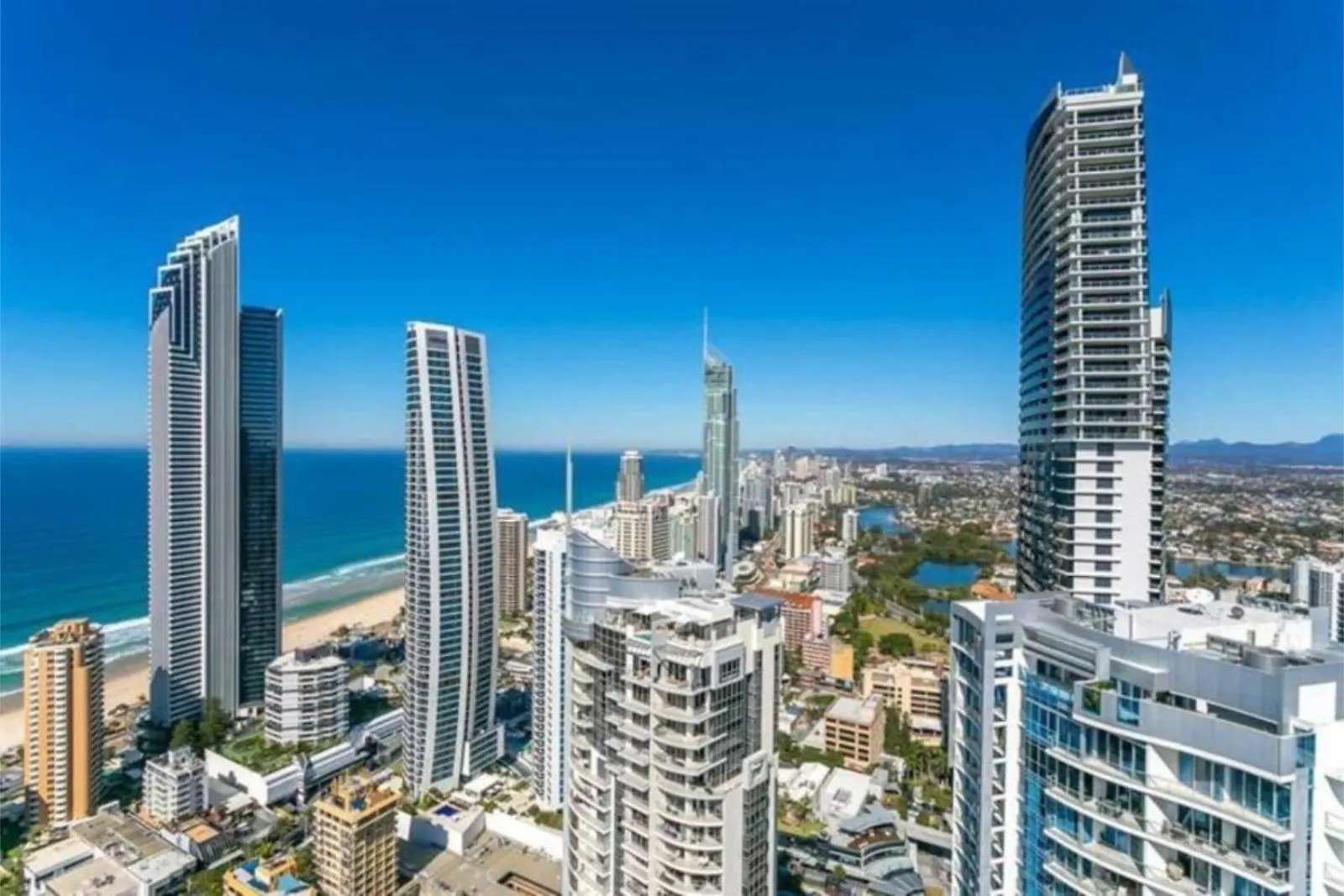 Circle On Cavill Escape Daire Gold Coast