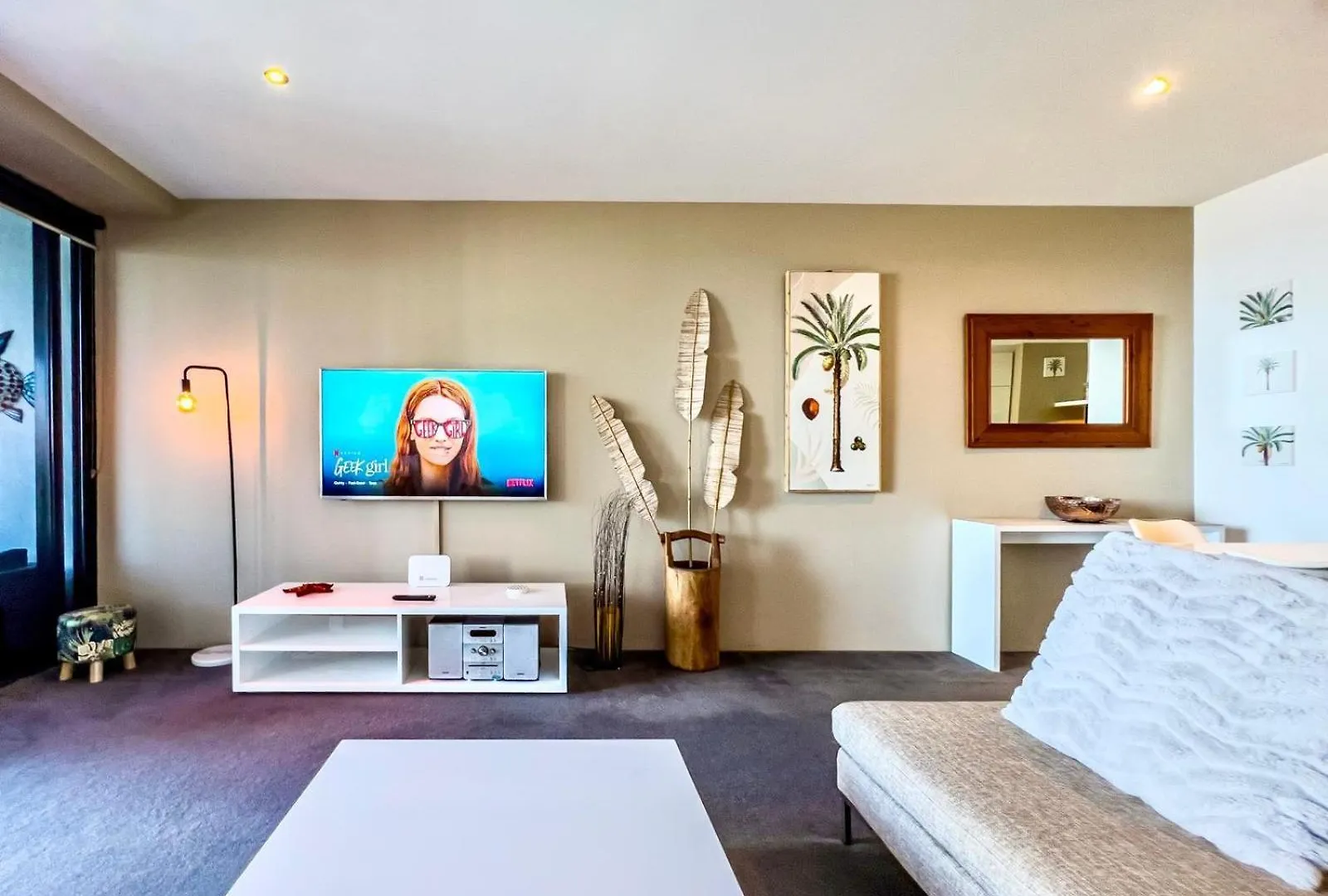 Circle On Cavill Escape Daire Gold Coast